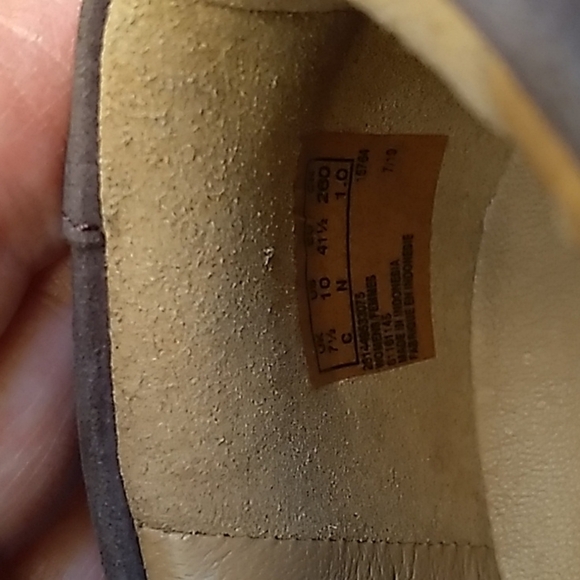 Clarks Unstructured 10 plum color slide on comfort shoes - Picture 8 of 8